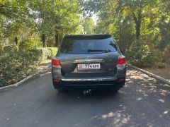 Фото авто Toyota Highlander