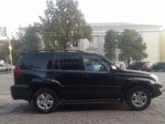 Photo of the vehicle Lexus GX