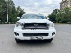 Сүрөт унаа Toyota Sequoia