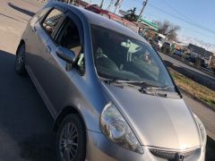 Photo of the vehicle Honda Fit