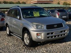 Сүрөт унаа Toyota RAV4