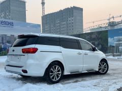 Фото авто Kia Carnival