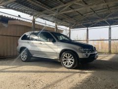 Photo of the vehicle BMW X5