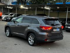 Сүрөт унаа Toyota Highlander