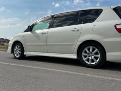 Фото авто Toyota Ipsum