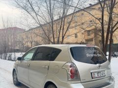 Сүрөт унаа Toyota Corolla Verso