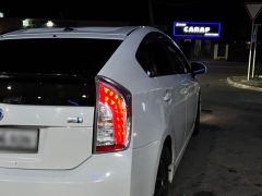 Фото авто Toyota Prius