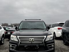 Photo of the vehicle Lexus LX