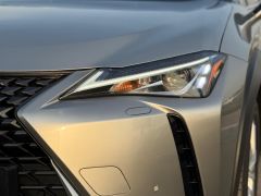 Фото авто Lexus UX