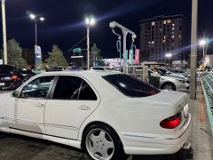 Сүрөт унаа Mercedes-Benz E-Класс