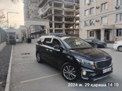 Фото авто Kia Carnival