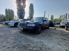 Сүрөт унаа Mercedes-Benz C-Класс