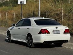 Сүрөт унаа Toyota Crown