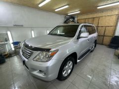 Сүрөт унаа Lexus LX