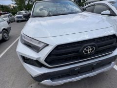 Сүрөт унаа Toyota RAV4