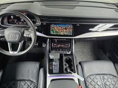 Photo of the vehicle Audi Q8