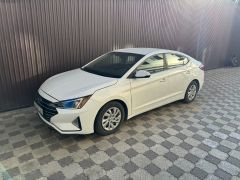 Photo of the vehicle Hyundai Elantra