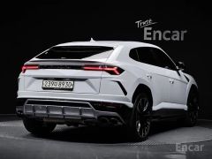 Сүрөт унаа Lamborghini Urus