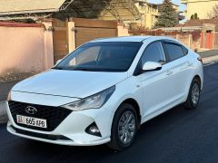 Фото авто Hyundai Solaris