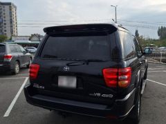 Сүрөт унаа Toyota Sequoia