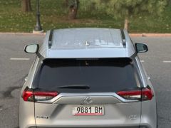 Сүрөт унаа Toyota RAV4