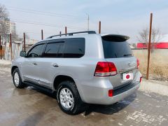 Фото авто Toyota Land Cruiser