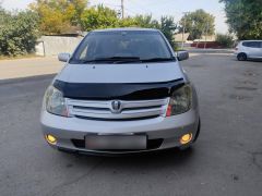 Photo of the vehicle Toyota Ist