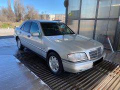 Сүрөт унаа Mercedes-Benz C-Класс