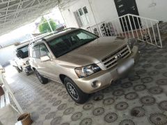 Photo of the vehicle Toyota Highlander