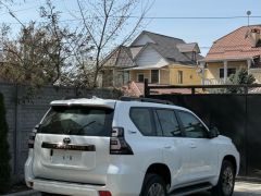 Photo of the vehicle Toyota Land Cruiser Prado