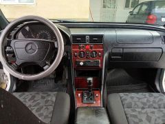 Фото авто Mercedes-Benz C-Класс