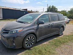 Сүрөт унаа Toyota Sienna