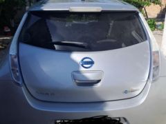 Фото авто Nissan Leaf