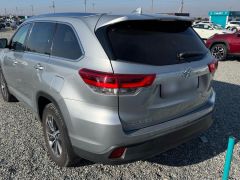 Photo of the vehicle Toyota Highlander