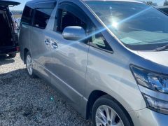 Сүрөт унаа Toyota Vellfire