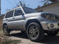 Сүрөт унаа Mitsubishi Pajero Pinin