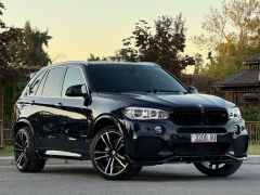 Photo of the vehicle BMW X5