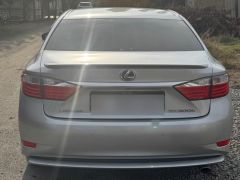 Photo of the vehicle Lexus ES