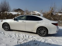 Photo of the vehicle Lexus ES