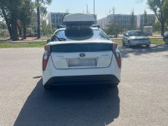 Фото авто Toyota Prius