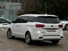 Photo of the vehicle Kia Carnival