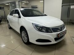 Фото авто BYD E5