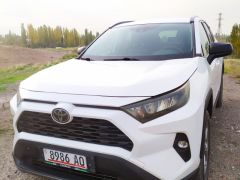 Сүрөт унаа Toyota RAV4