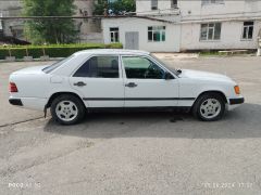 Сүрөт унаа Mercedes-Benz W124