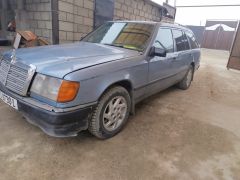 Photo of the vehicle Mercedes-Benz W124