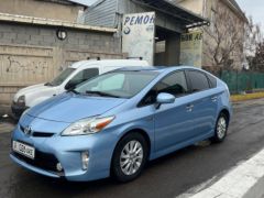 Фото авто Toyota Prius