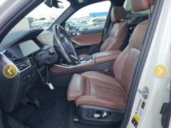 Photo of the vehicle BMW X5