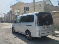 Фото авто Honda Stepwgn