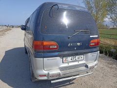 Сүрөт унаа Mitsubishi Delica