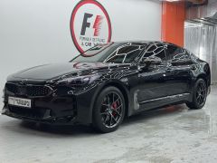 Photo of the vehicle Kia Stinger